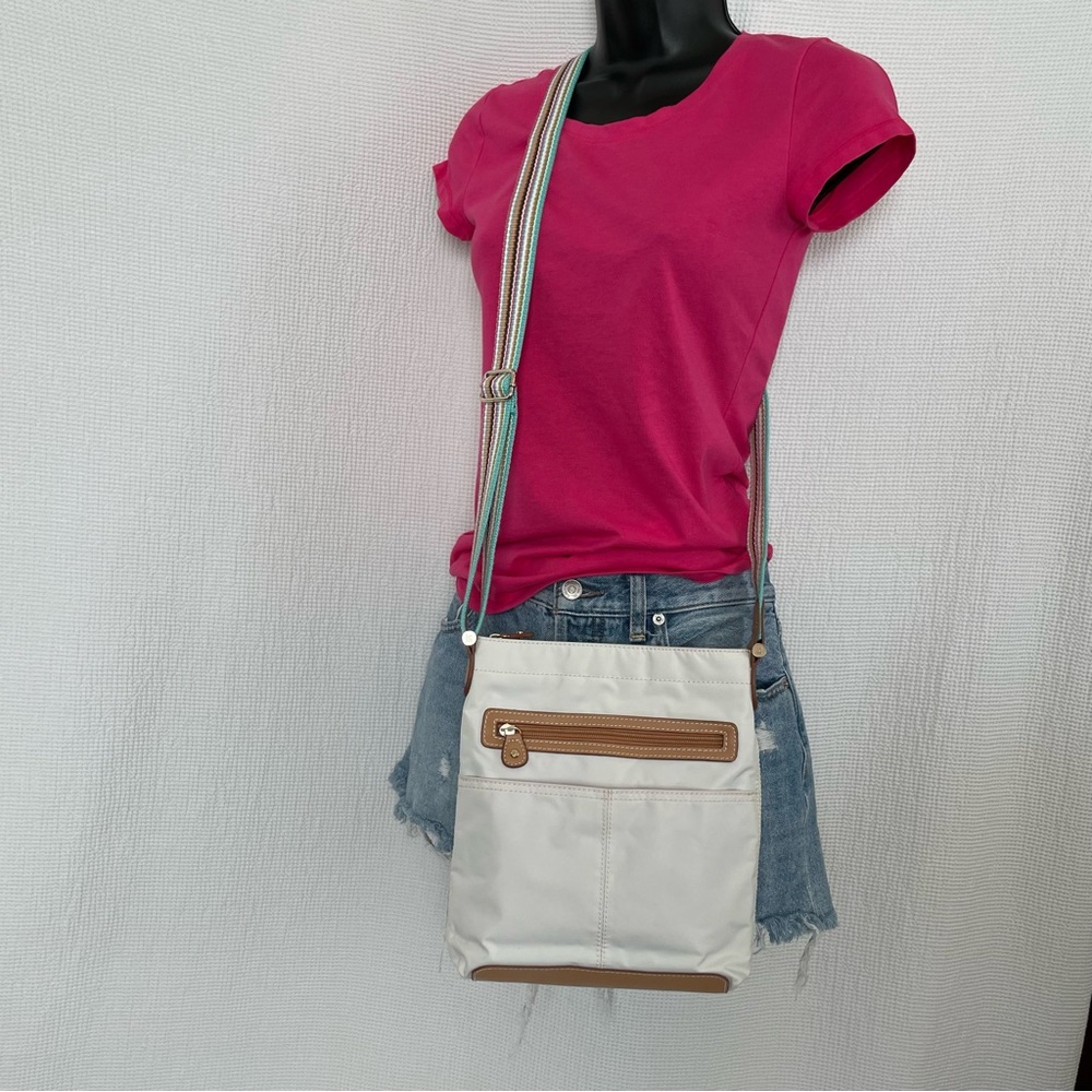 Liz Claiborne Nylon Crossbody or Shoulder Purse - Picture 2 of 12
